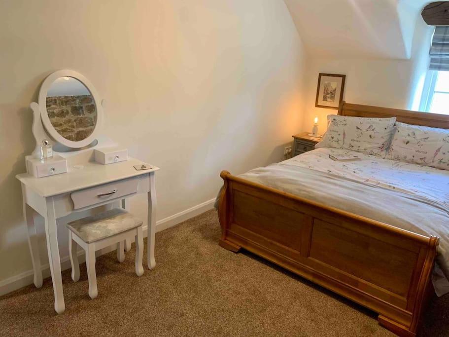 Gorgeous Cozy Cottage With A Heritage Feel, Walks, Pubs & Wood Burner Tideswell Dış mekan fotoğraf