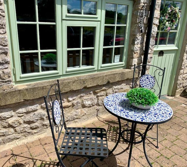 Gorgeous Cozy Cottage With A Heritage Feel, Walks, Pubs & Wood Burner Tideswell Dış mekan fotoğraf